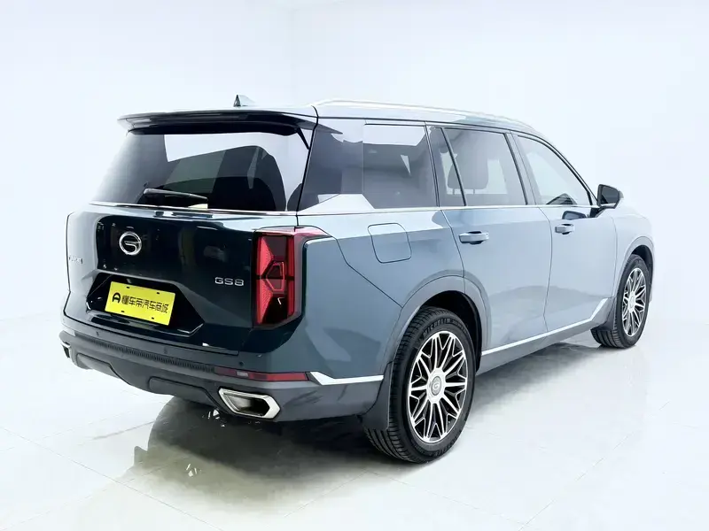2022 GAC Trumpchi GS8 с пробегом 65 600 км