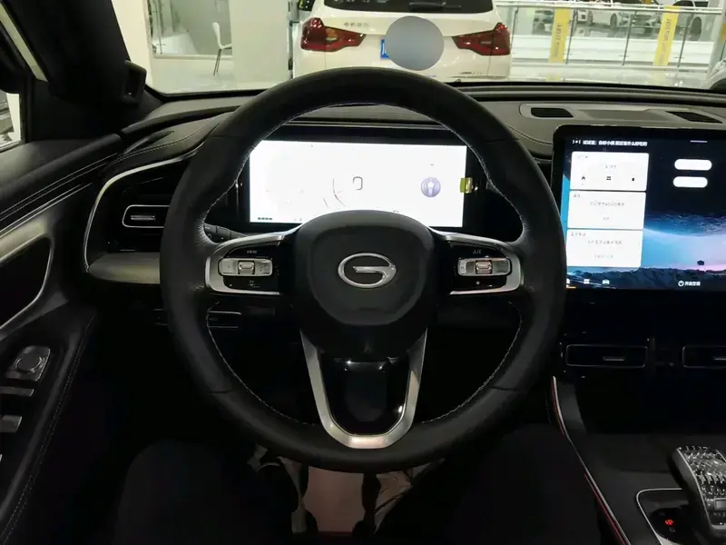 2024 GAC Trumpchi GS8 с пробегом 30 500 км