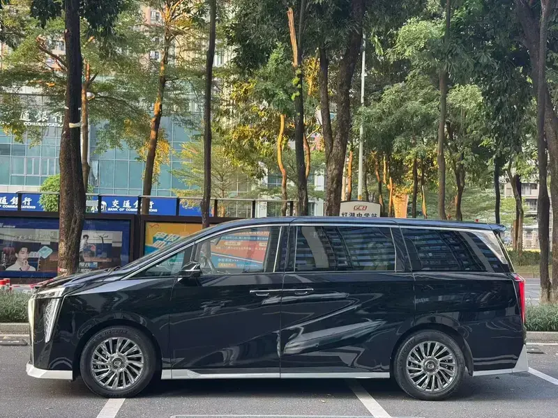 2023 GAC Trumpchi M8 с пробегом 130 000 км