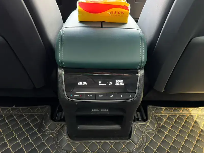 2024 GAC Trumpchi GS8 с пробегом 44 000 км