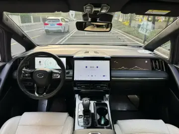 2023 GAC Trumpchi M8 с пробегом 130 000 км