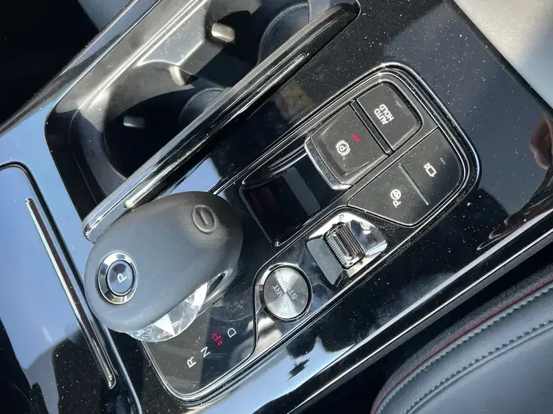 2024 GAC Trumpchi M8 с пробегом 28 000 км