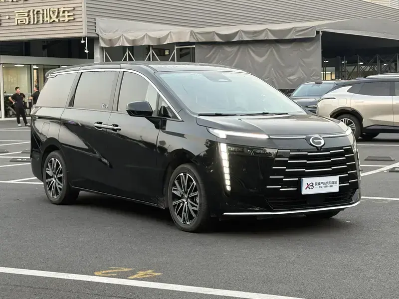 2024 GAC Trumpchi E8 с пробегом 20 800 км