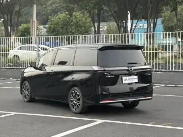 2024 GAC Trumpchi E8 с пробегом 20 800 км