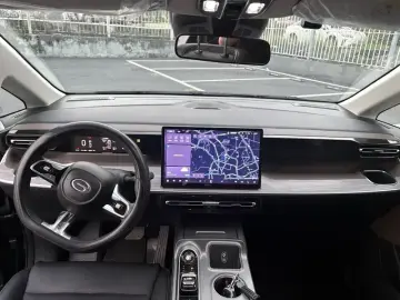 2024 GAC Trumpchi E8 с пробегом 20 800 км