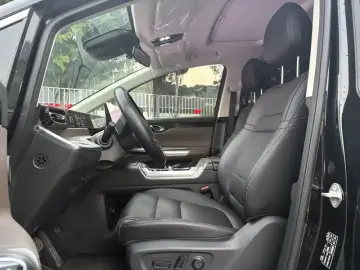 2024 GAC Trumpchi E8 с пробегом 20 800 км