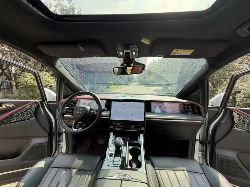 2023 GAC Trumpchi M8 с пробегом 67 000 км