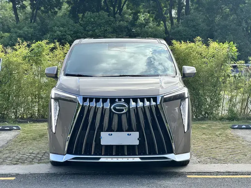 2023 GAC Trumpchi M8 с пробегом 22 000 км