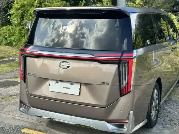 2023 GAC Trumpchi M8 с пробегом 22 000 км