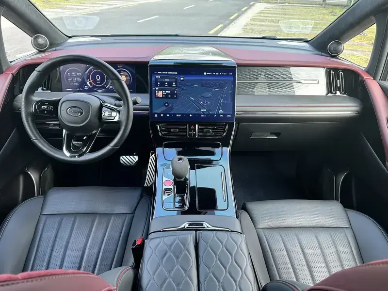 2023 GAC Trumpchi M8 с пробегом 22 000 км