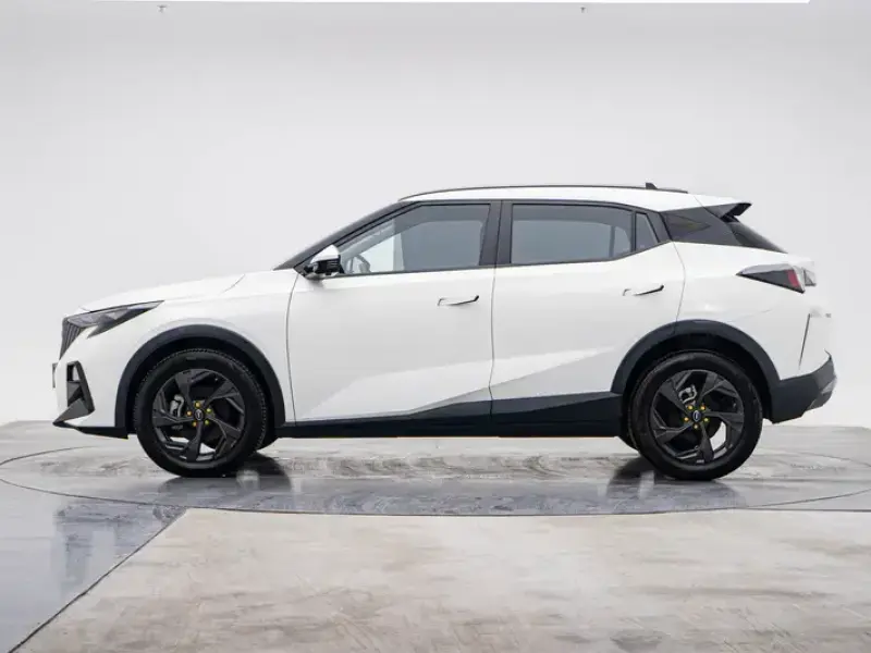 2023 GAC Trumpchi GS3 с пробегом 10 100 км