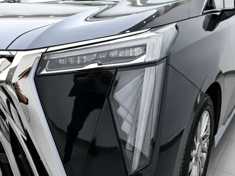 2024 GAC Trumpchi M8 с пробегом 15 700 км