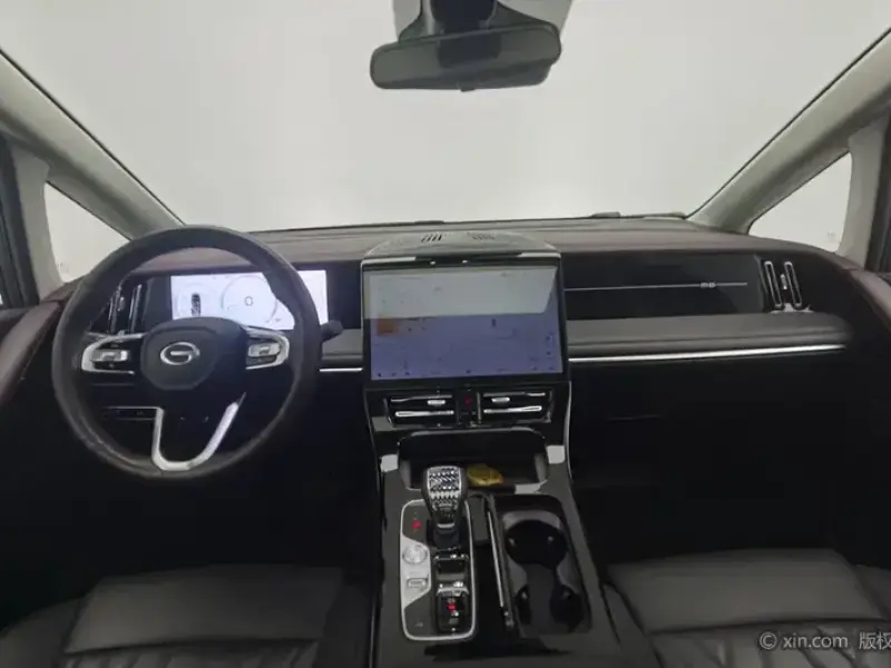 2024 GAC Trumpchi M8 с пробегом 23 000 км