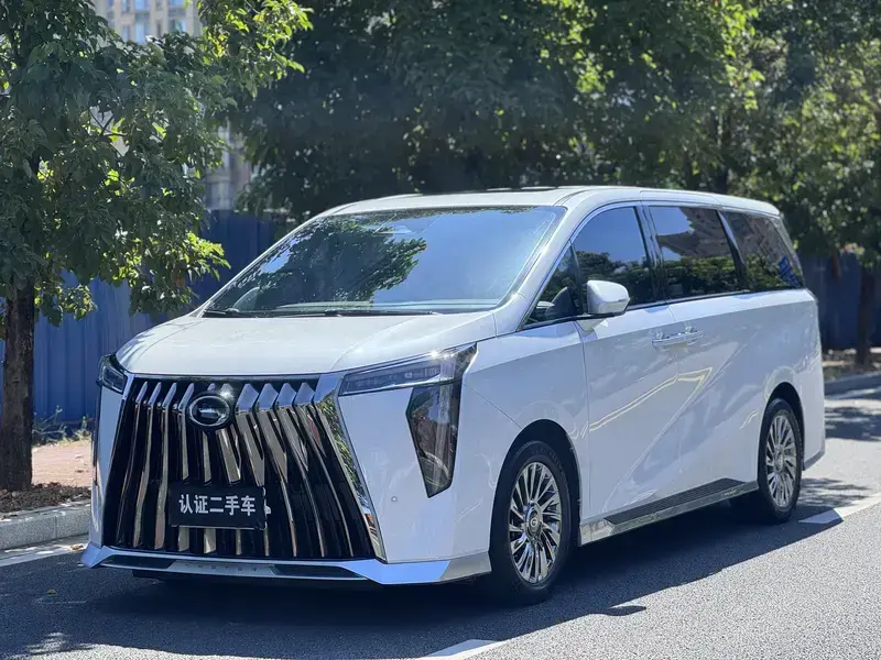 2023 GAC Trumpchi M8 с пробегом 57 000 км