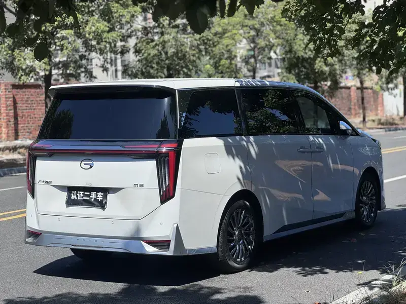2023 GAC Trumpchi M8 с пробегом 57 000 км