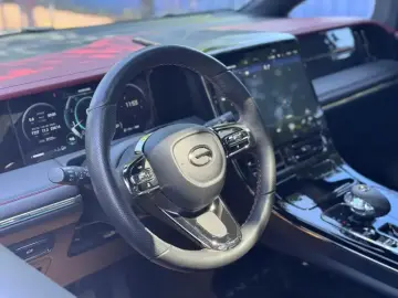 2023 GAC Trumpchi M8 с пробегом 57 000 км