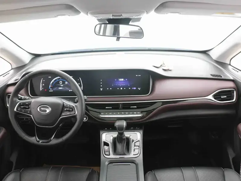 2021 GAC Trumpchi M6 с пробегом 61 000 км