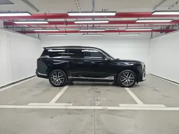 2024 GAC Trumpchi ES9 с пробегом 63 900 км
