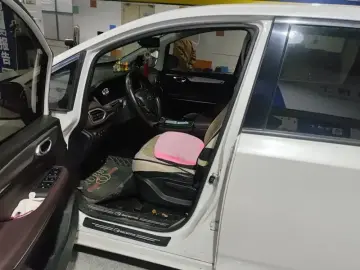 2021 GAC Trumpchi M6 с пробегом 15 000 км