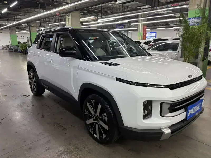 2023 Geely Icon с пробегом 5 500 км