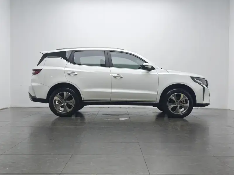 2024 Geely Haoyue Pro с пробегом 20 800 км