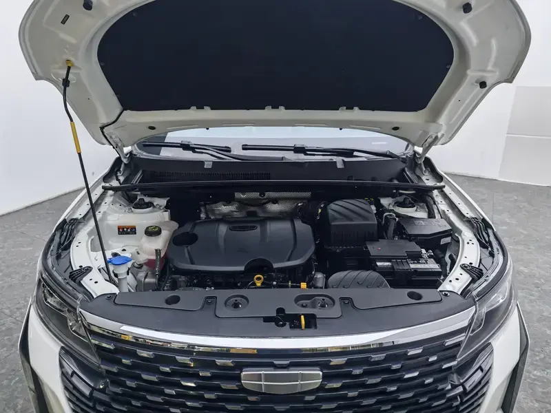 2024 Geely Haoyue Pro с пробегом 20 800 км
