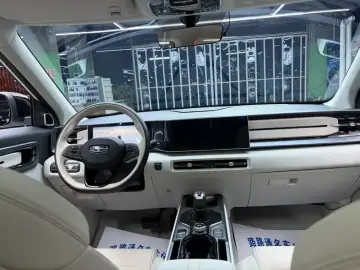 2023 Geely Icon с пробегом 5 500 км