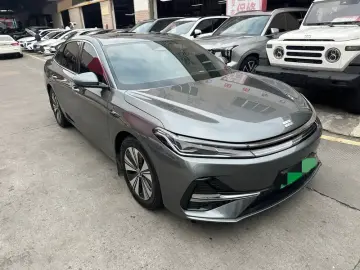 2025 Geely Galaxy A7 с пробегом 40 000 км