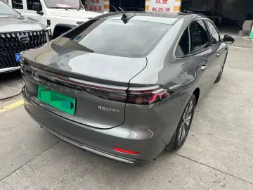 2025 Geely Galaxy A7 с пробегом 40 000 км