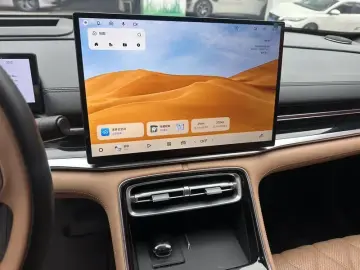 2025 Geely Galaxy A7 с пробегом 40 000 км