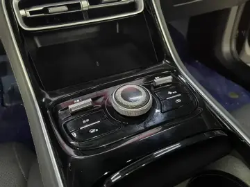 2025 Geely Galaxy A7 с пробегом 10 000 км
