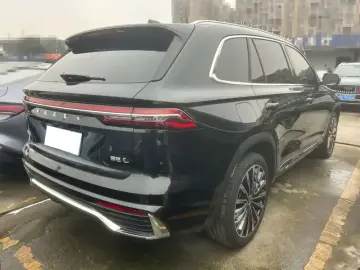 2025 Geely Monjaro с пробегом 14 000 км