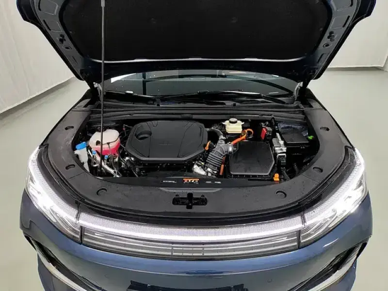 2025 Geely Galaxy A7 с пробегом 7 700 км