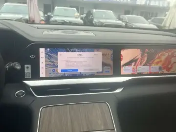 2025 Geely Monjaro с пробегом 14 000 км