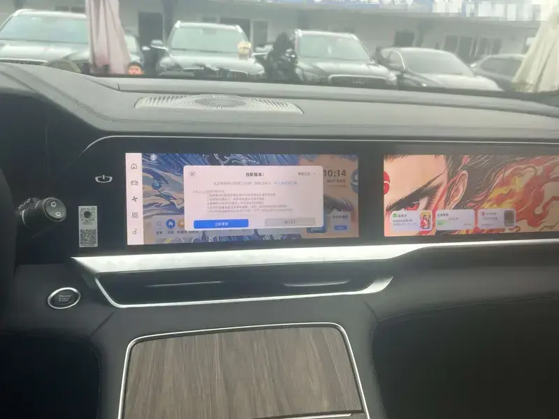 2025 Geely Monjaro с пробегом 14 000 км
