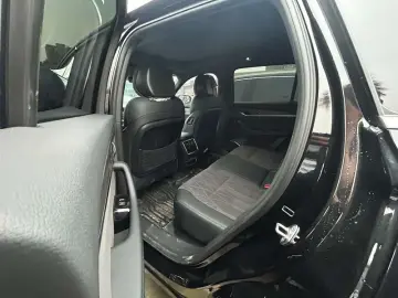 2025 Geely Monjaro с пробегом 14 000 км