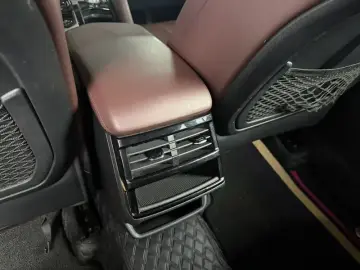 2021 Geely Monjaro с пробегом 46 000 км