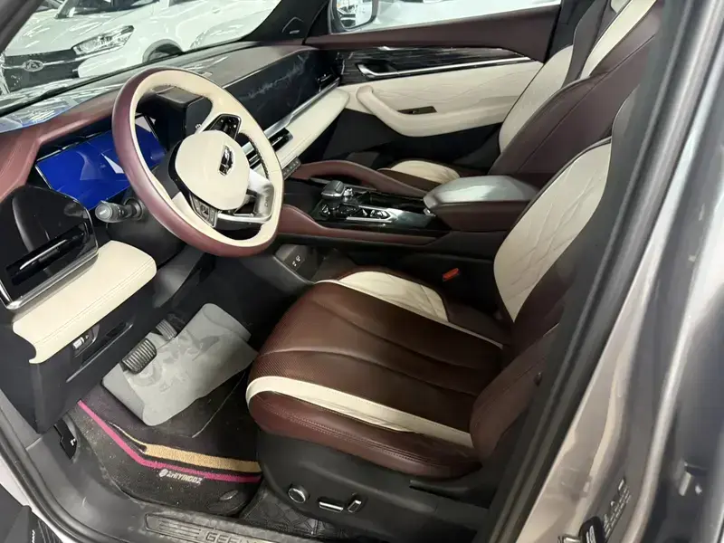 2021 Geely Monjaro с пробегом 46 000 км