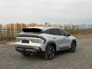 2024 Geely Galaxy L7 с пробегом 51 000 км