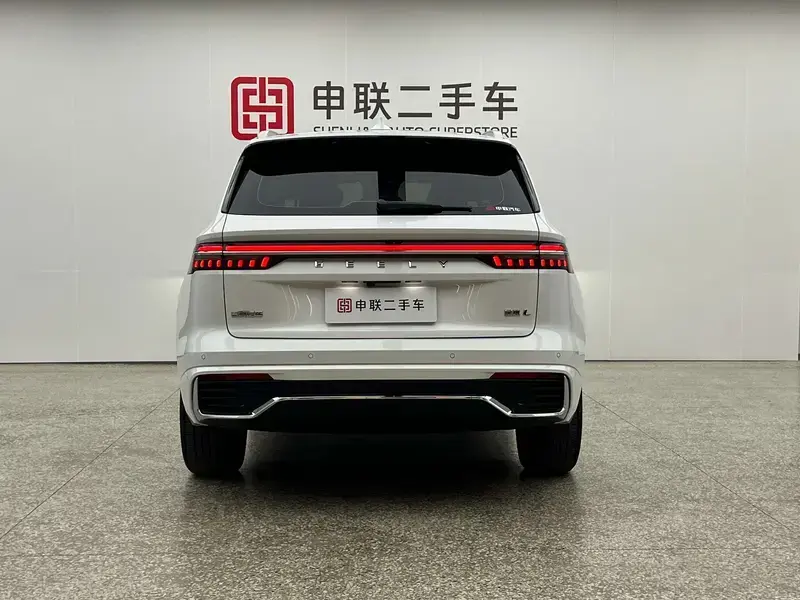 2024 Geely Monjaro с пробегом 29 700 км
