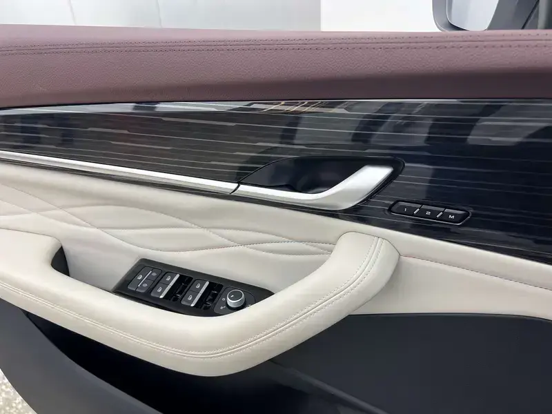 2024 Geely Monjaro с пробегом 29 700 км