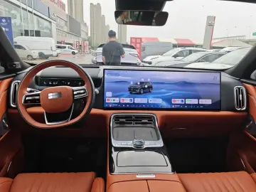 2025 Geely Galaxy M9 с пробегом 10 700 км