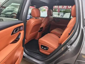 2025 Geely Galaxy M9 с пробегом 10 700 км