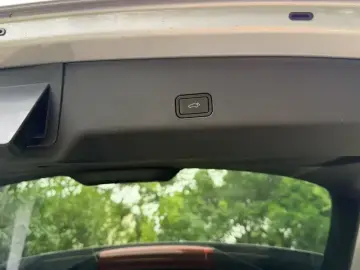 2021 Geely Monjaro с пробегом 40 000 км