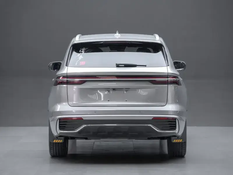 2021 Geely Monjaro с пробегом 28 500 км