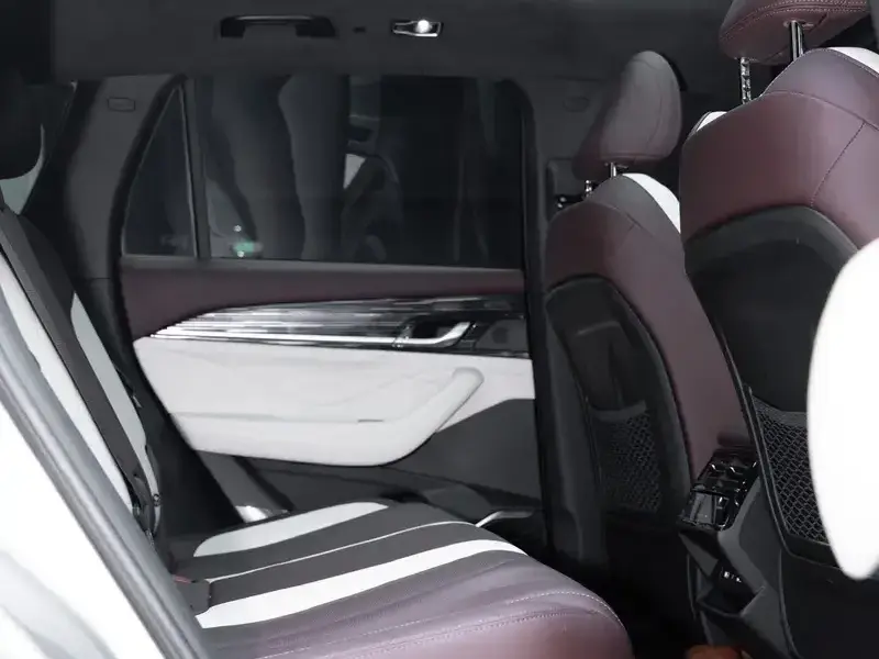 2021 Geely Monjaro с пробегом 28 500 км