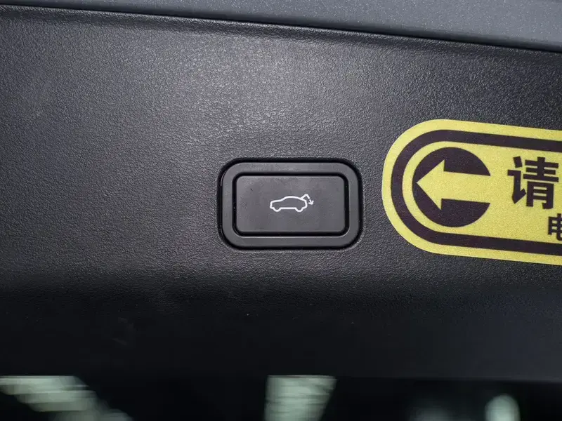 2021 Geely Monjaro с пробегом 28 500 км