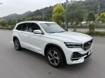 2024 Geely Monjaro с пробегом 30 000 км