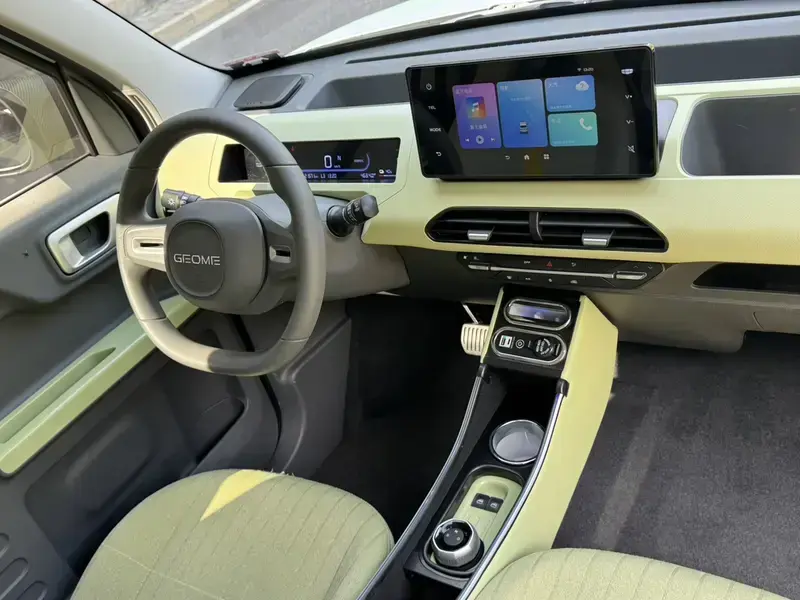 2024 Geely Panda с пробегом 20 000 км
