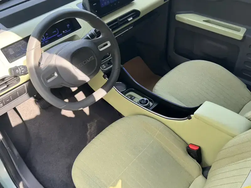 2024 Geely Panda с пробегом 20 000 км